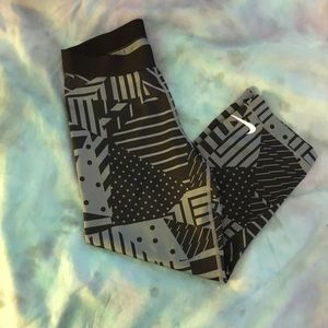 Nike pro dri fit capri